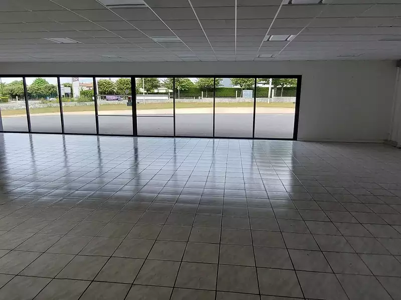 Divers, 320 m²