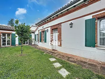 Maison, 240 m²