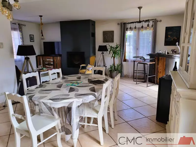 Maison, 144 m²