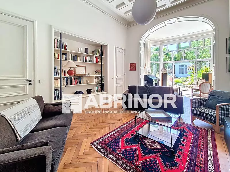Maison, 275 m²