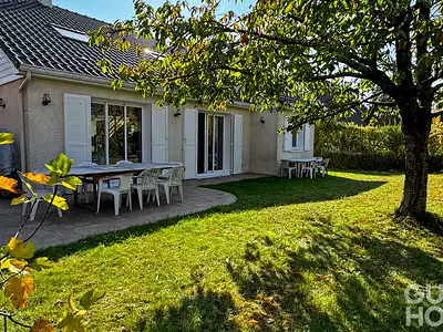 Maison, 166 m²