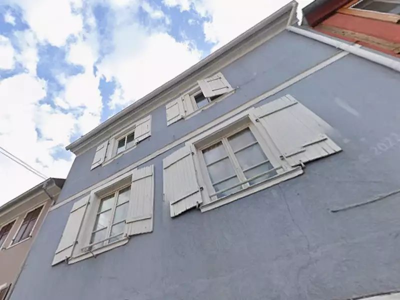 Immeuble, 260,61 m²