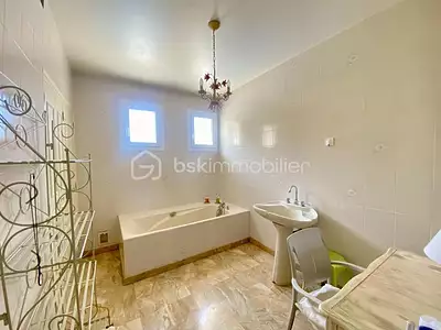 Maison, 234 m²