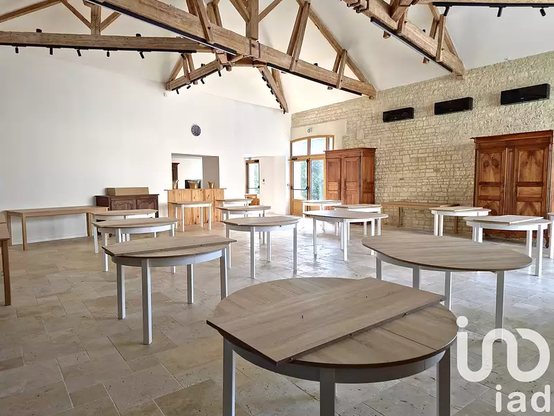 Maison, 940 m²