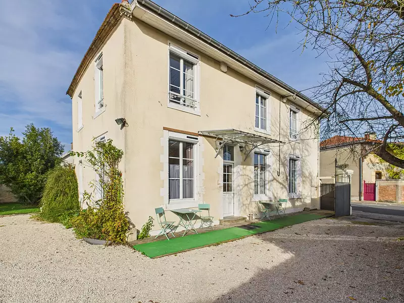 Maison, 320 m²