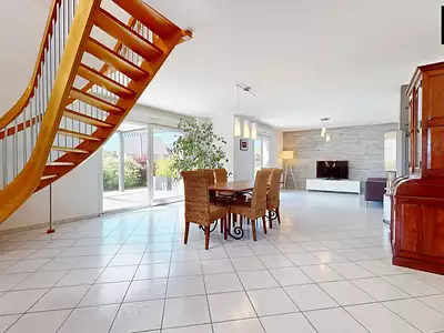 Maison, 215 m²