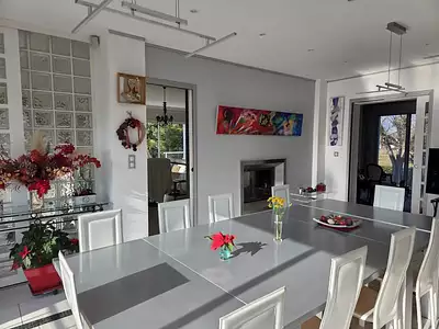 Maison, 250 m²