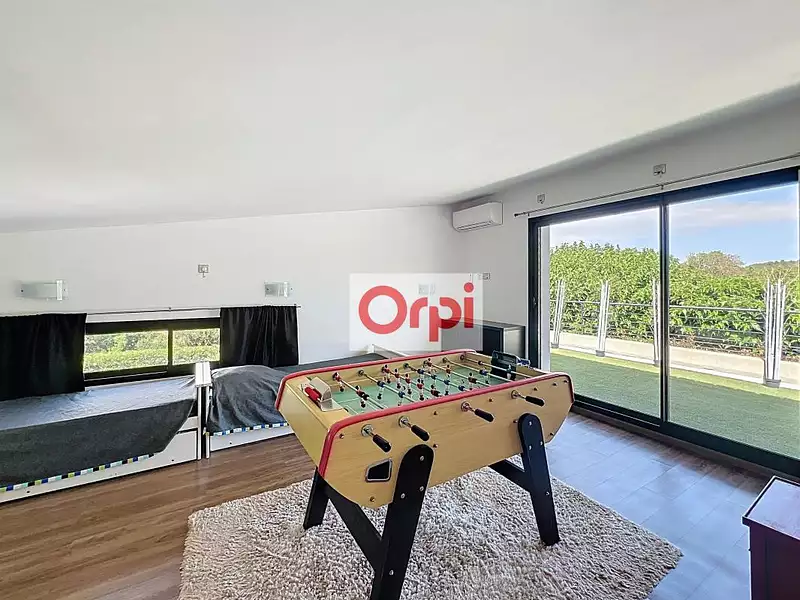 Maison, 169 m²
