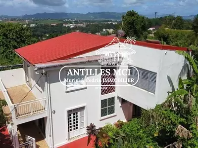 Maison, 218 m²