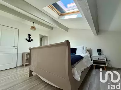 Maison, 240 m²