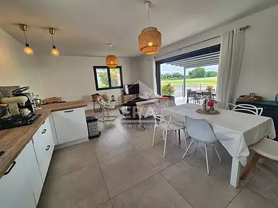 Maison, 83 m²