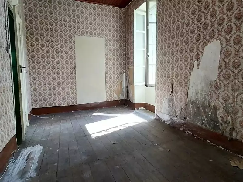 Maison, 240 m²