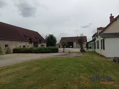 Maison, 240 m²