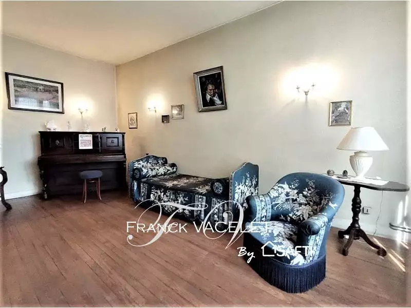 Maison, 165 m²