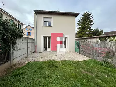 Maison, 83 m²