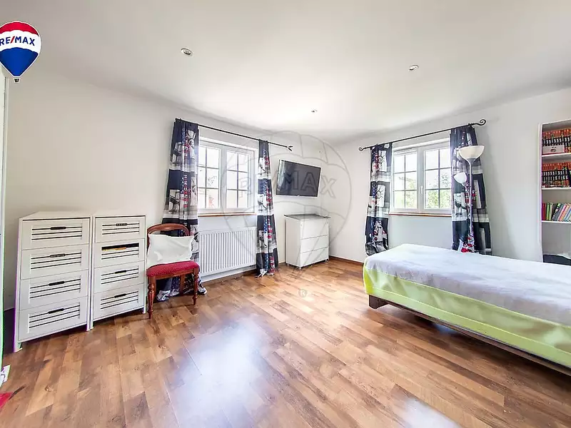 Maison, 306 m²