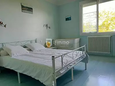 Maison, 242 m²