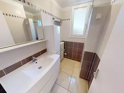 Immeuble, 230 m²