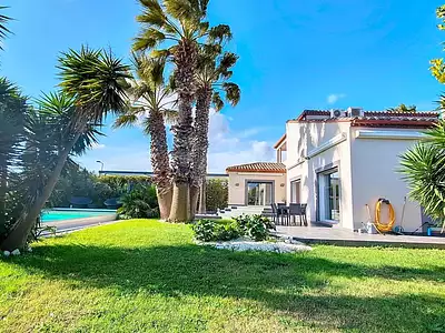Maison, 257 m²