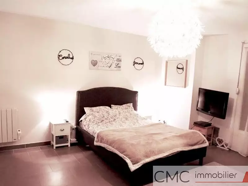 Maison, 284,69 m²