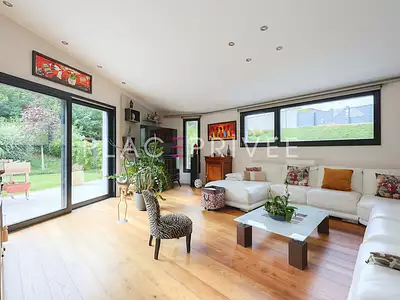 Maison, 390 m²