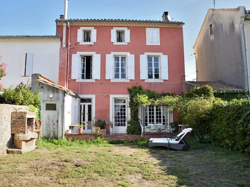 Maison, 250 m²