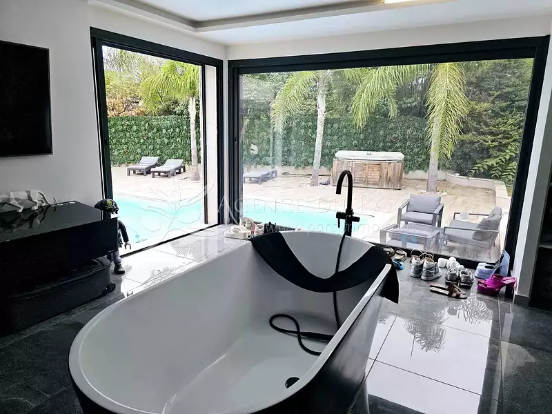 Maison, 200 m²