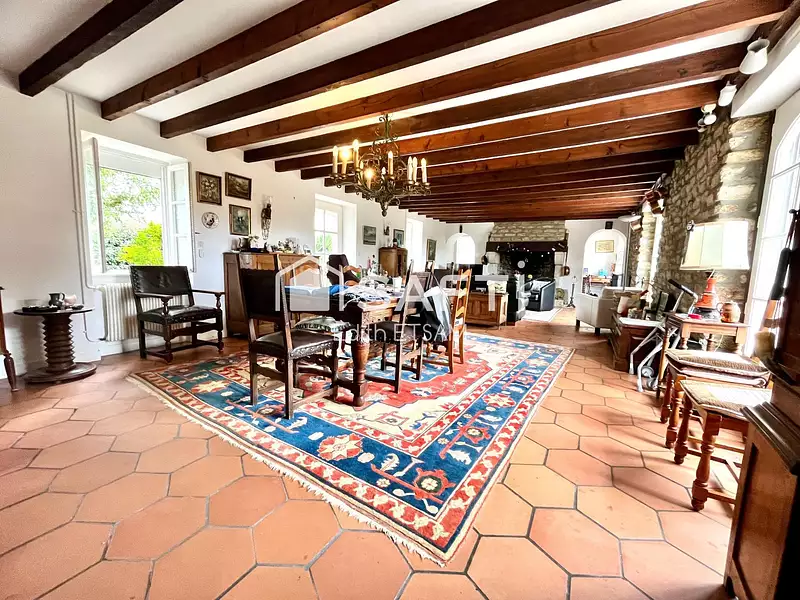 Maison, 202 m²