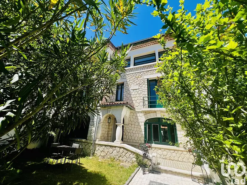 Maison, 333 m²