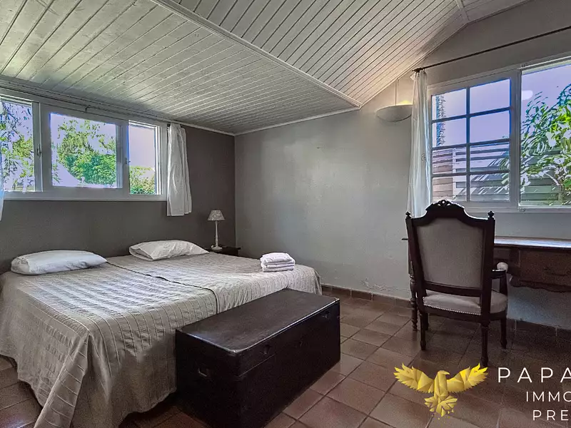 Maison, 359 m²