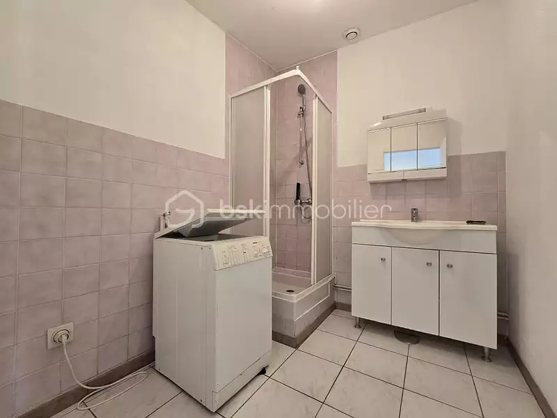 Immeuble, 85 m²