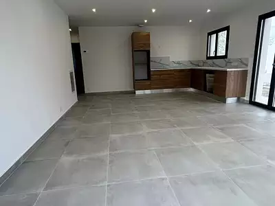 Maison, 84 m²