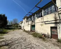 Immeuble, 692 m²