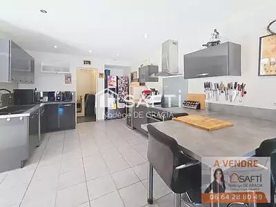 Maison, 180 m²