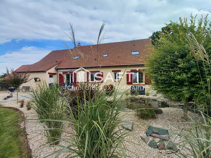 Maison, 168 m²