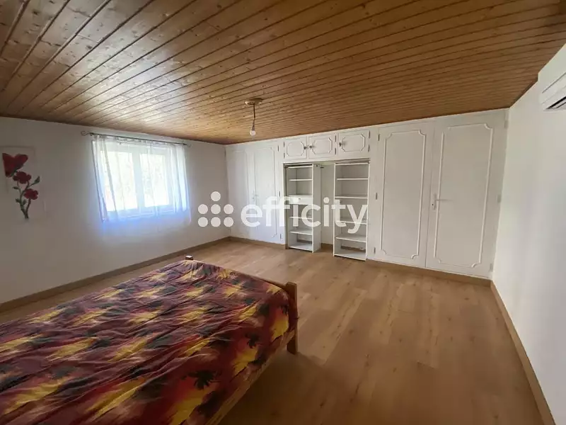 Maison, 220 m²