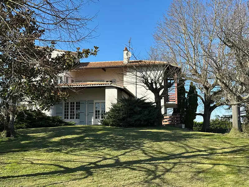 Maison, 185 m²
