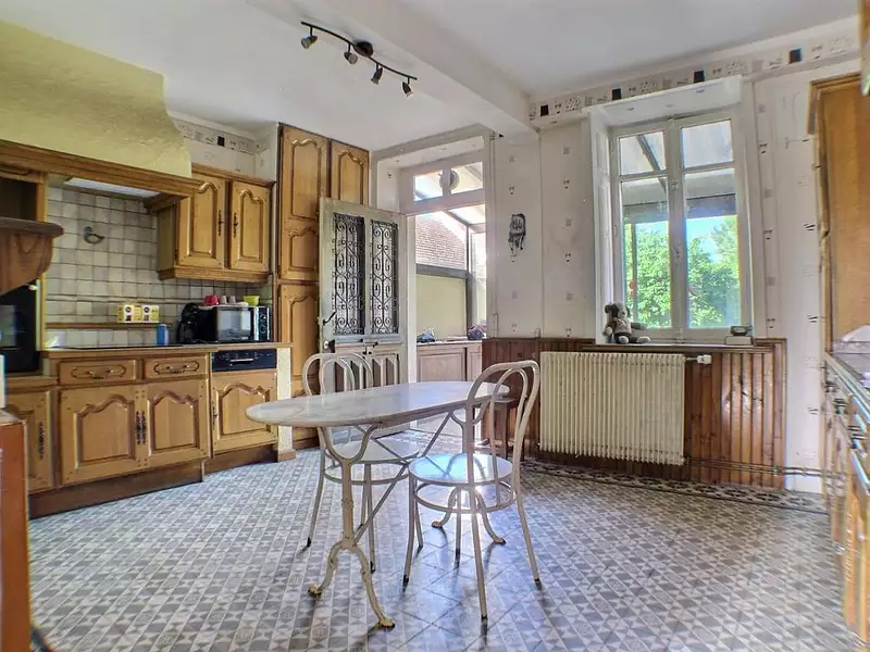 Maison, 176 m²