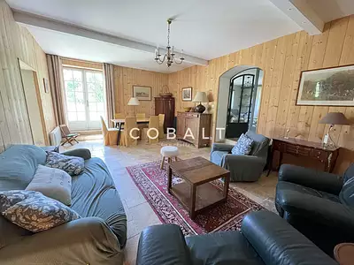 Maison, 235 m²