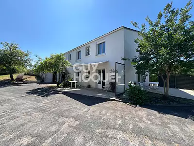 Maison, 306 m²