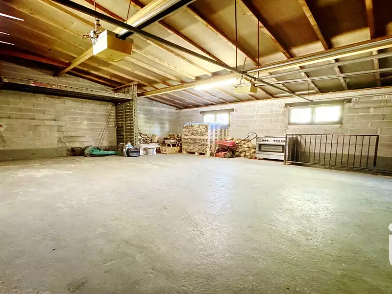 Maison, 244 m²