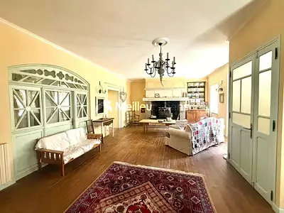 Maison, 180 m²