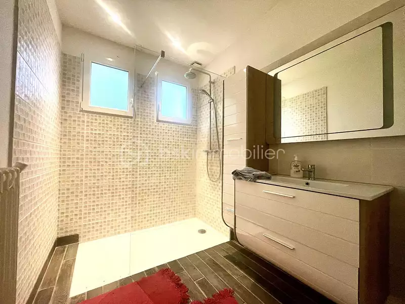 Maison, 104 m²