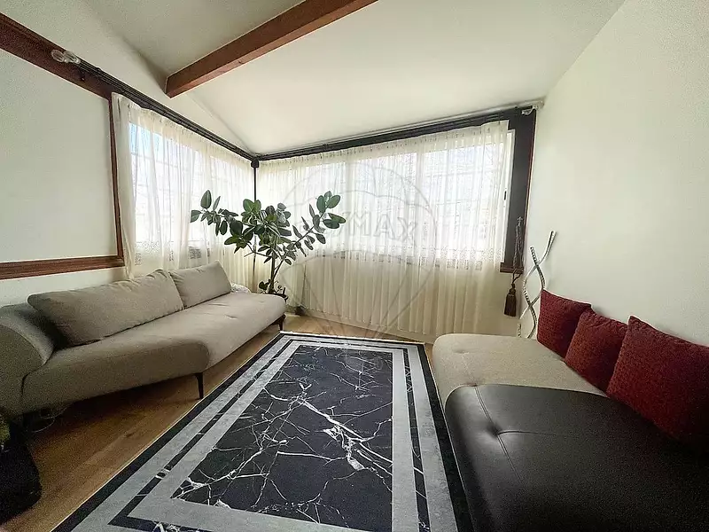 Maison, 180 m²