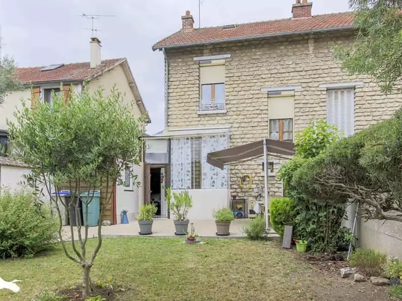 Maison, 77 m²