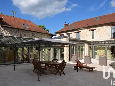 Maison, 785 m²