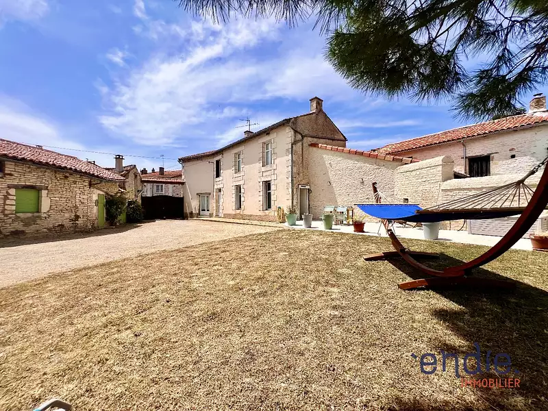 Maison, 143 m²