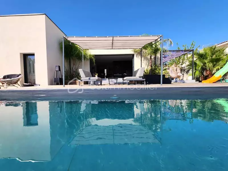 Maison, 151 m²