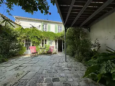 Maison, 166 m²