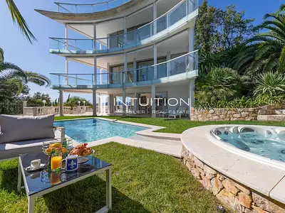 Maison, 320 m²